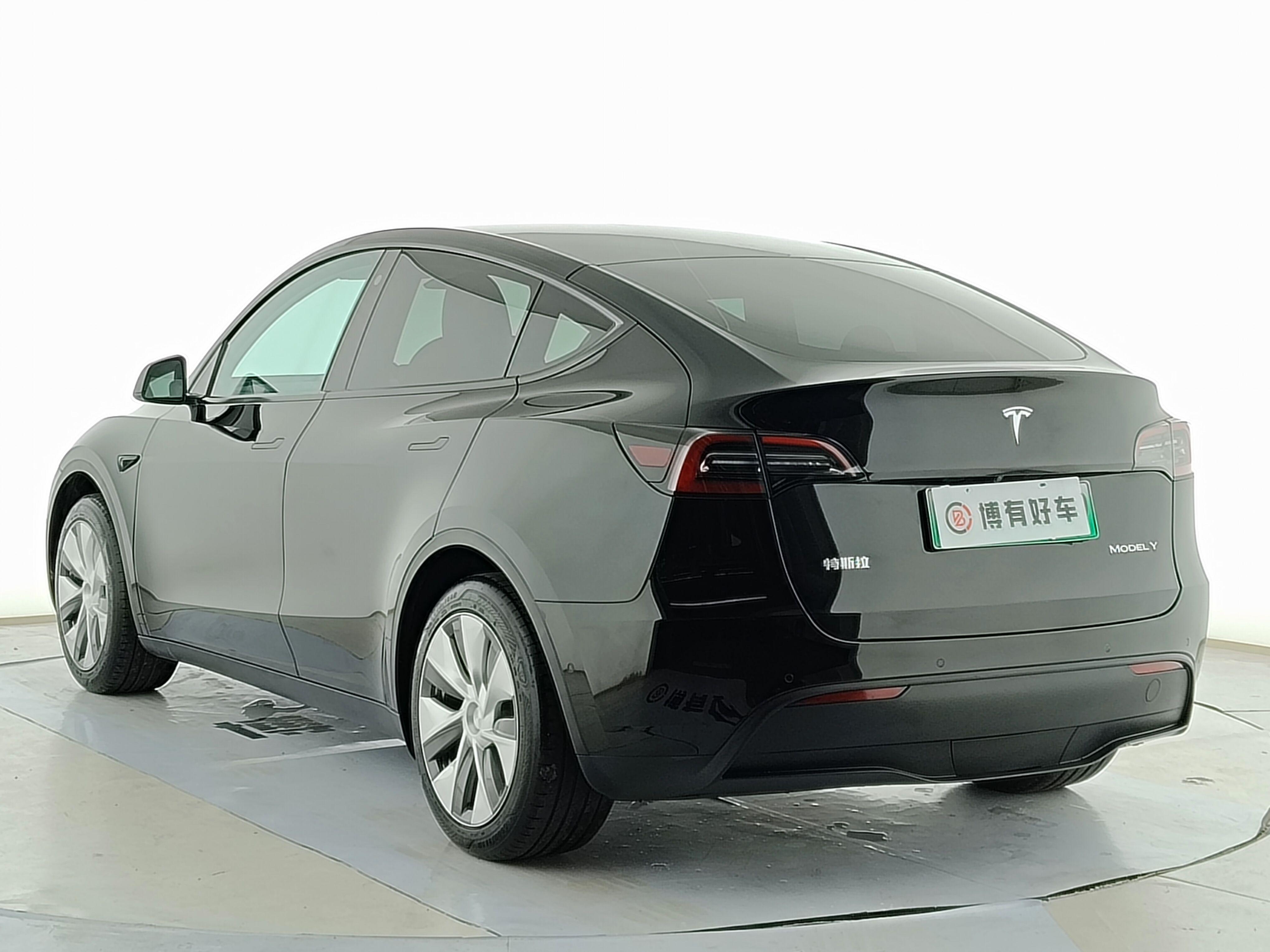 Tesla Model Y 2022 thumb 3