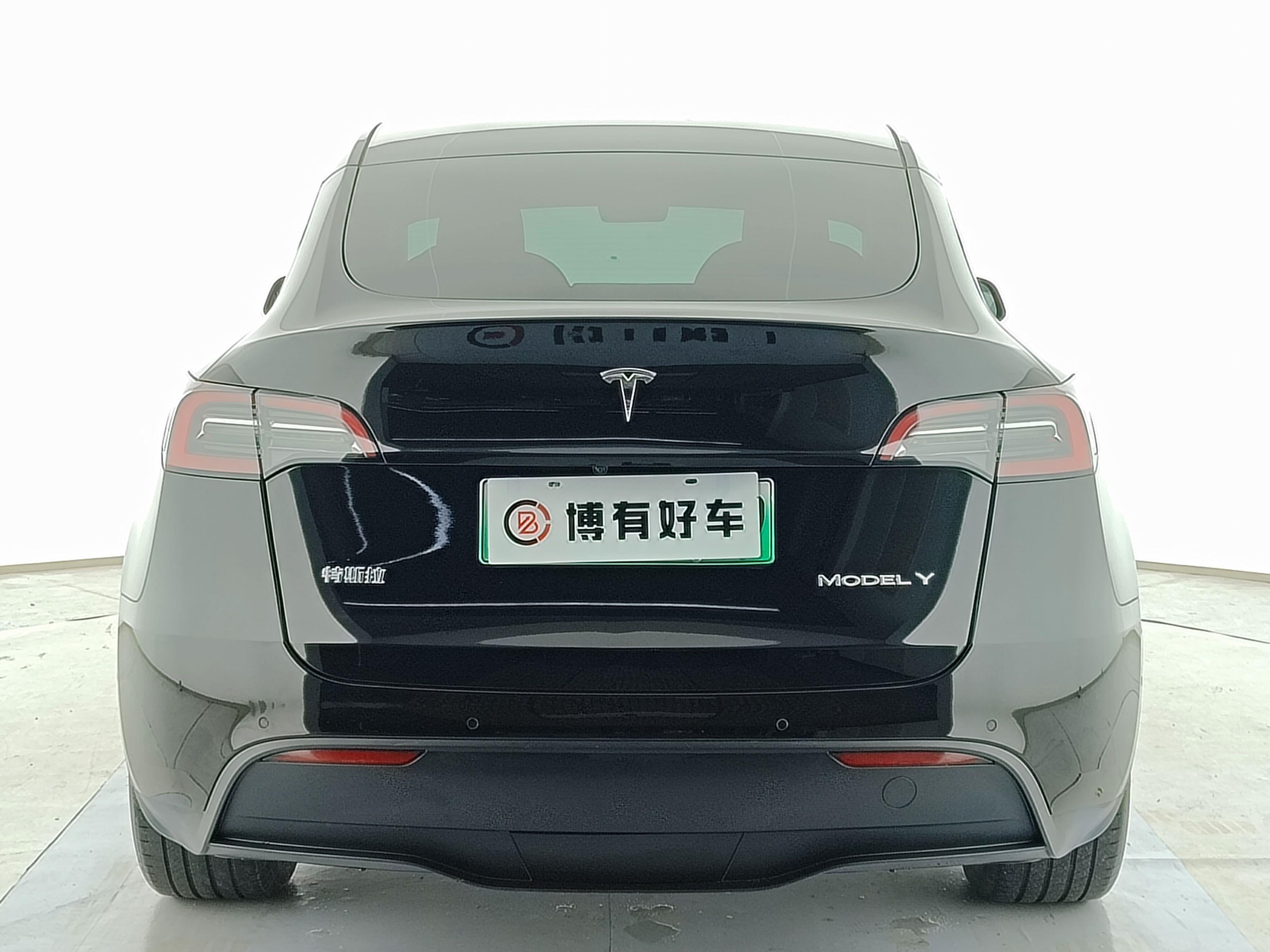 Tesla Model Y 2022 thumb 4