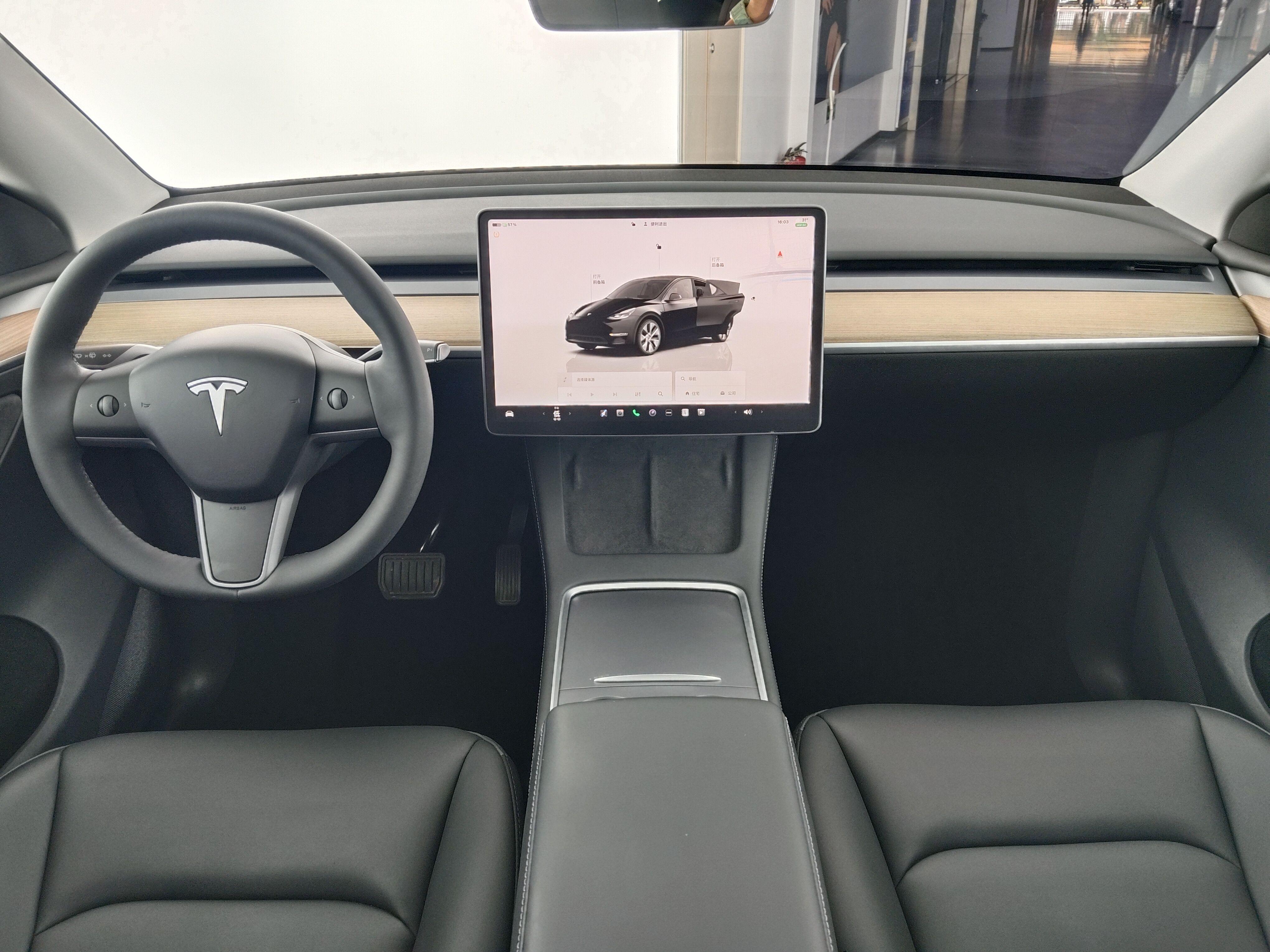 Tesla Model Y 2022 thumb 8