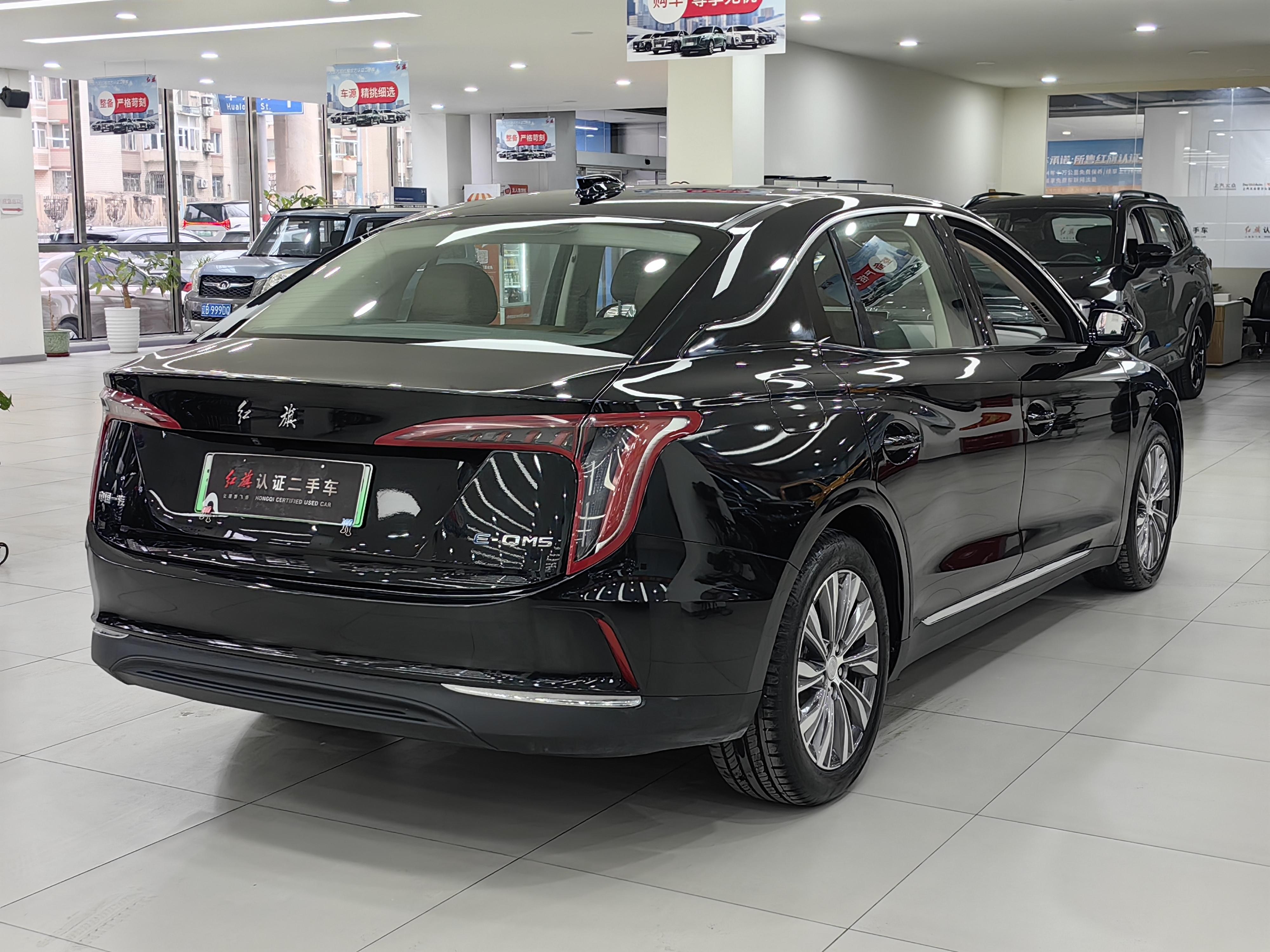 Hongqi E-QM5 2022 thumb 3