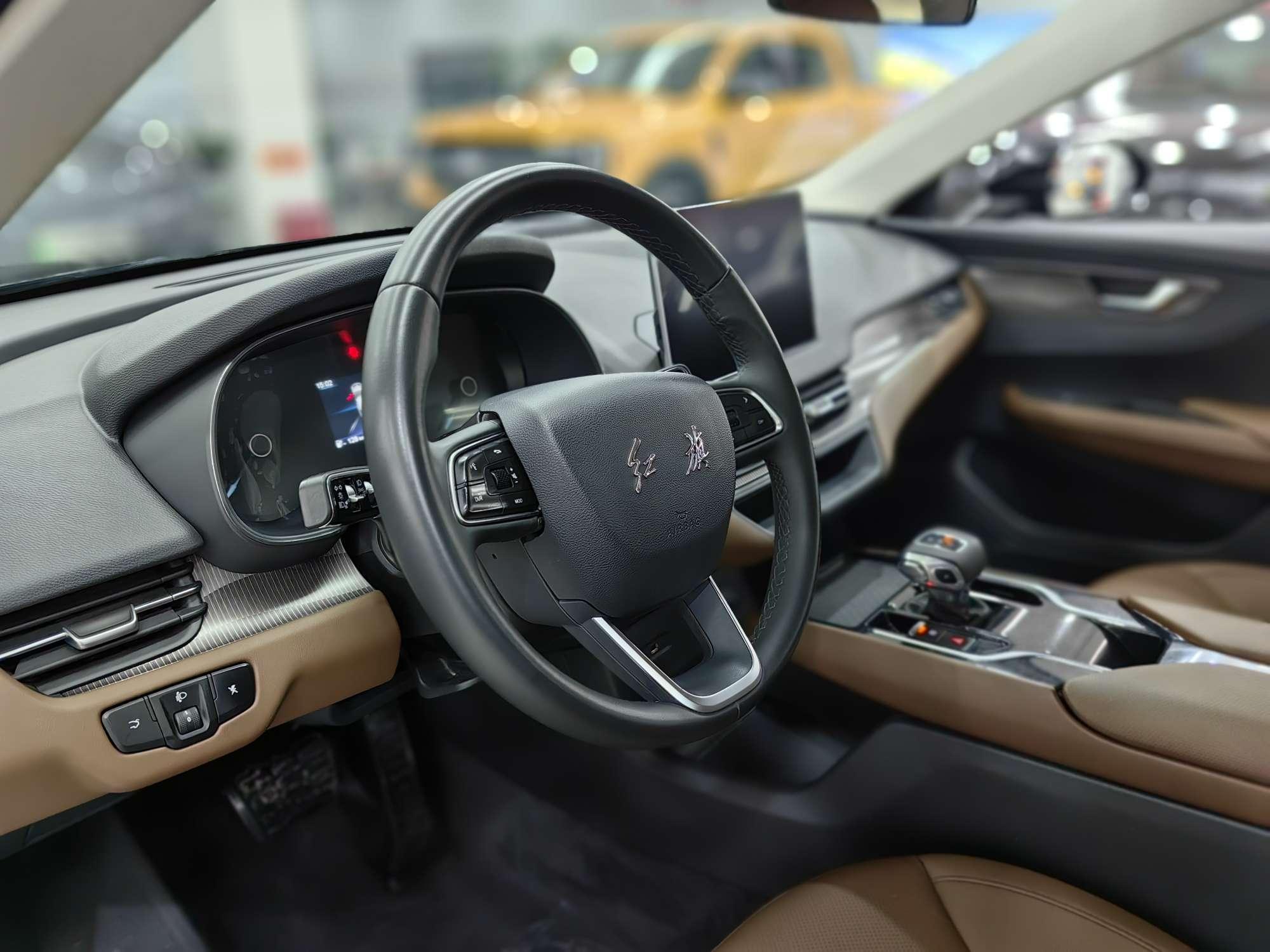 Hongqi E-QM5 2022 thumb 6