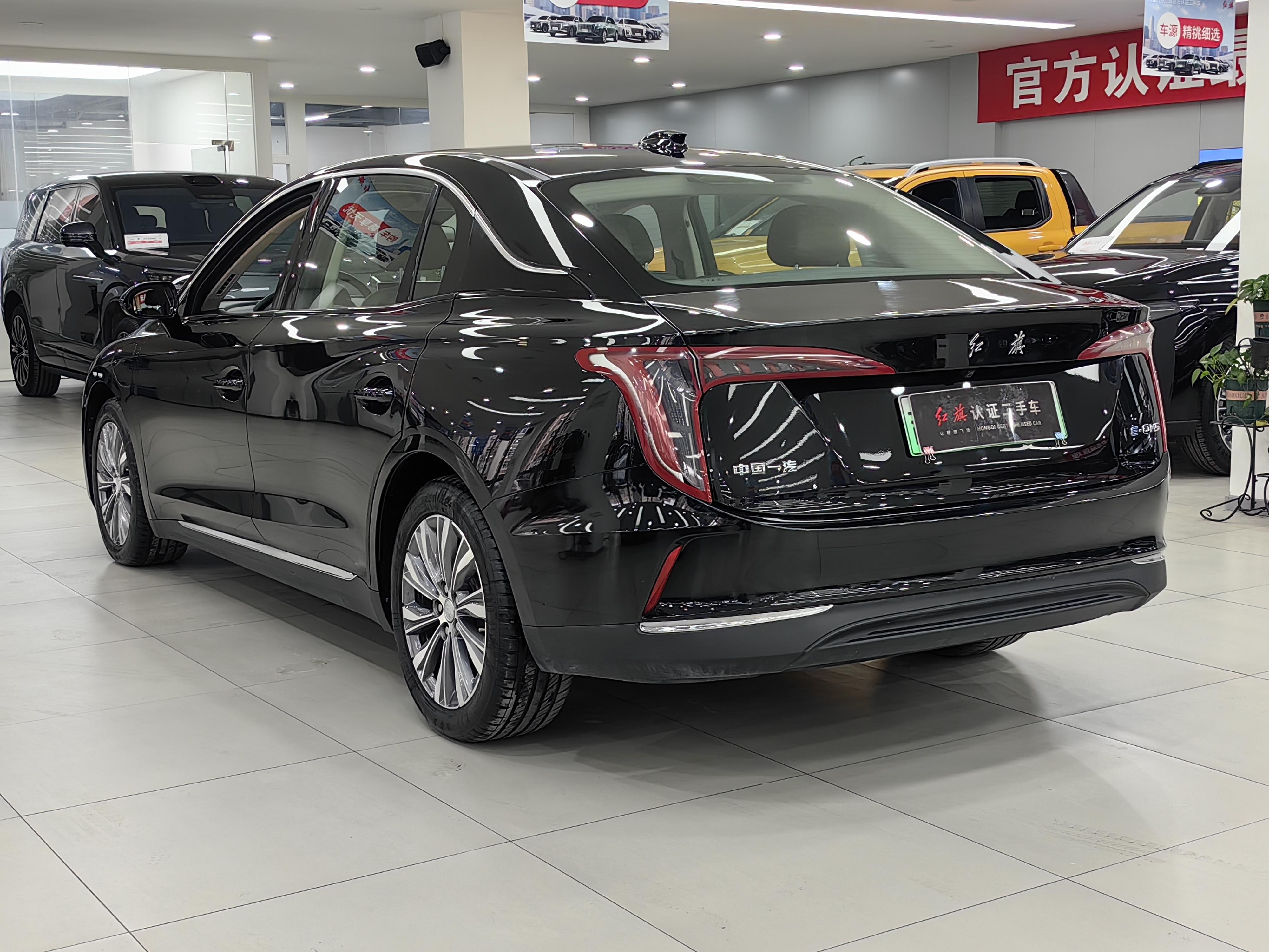 Hongqi E-QM5 2022 thumb 11
