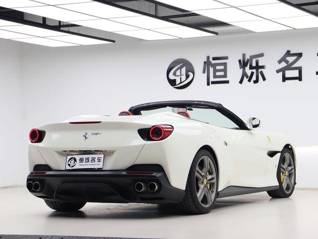 Ferrari Portofino 2018 thumb 4