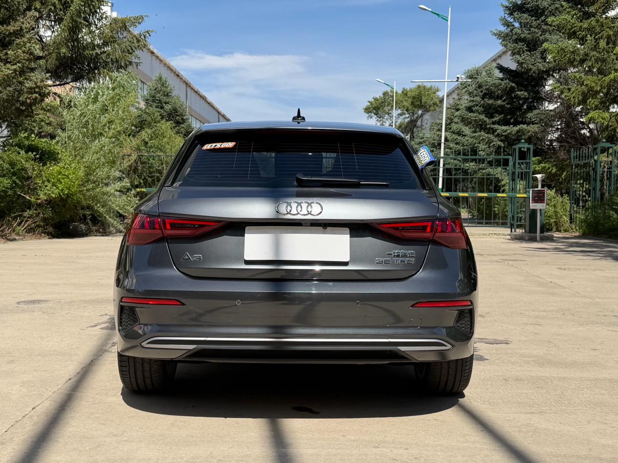 Audi A3 2023 thumb 4