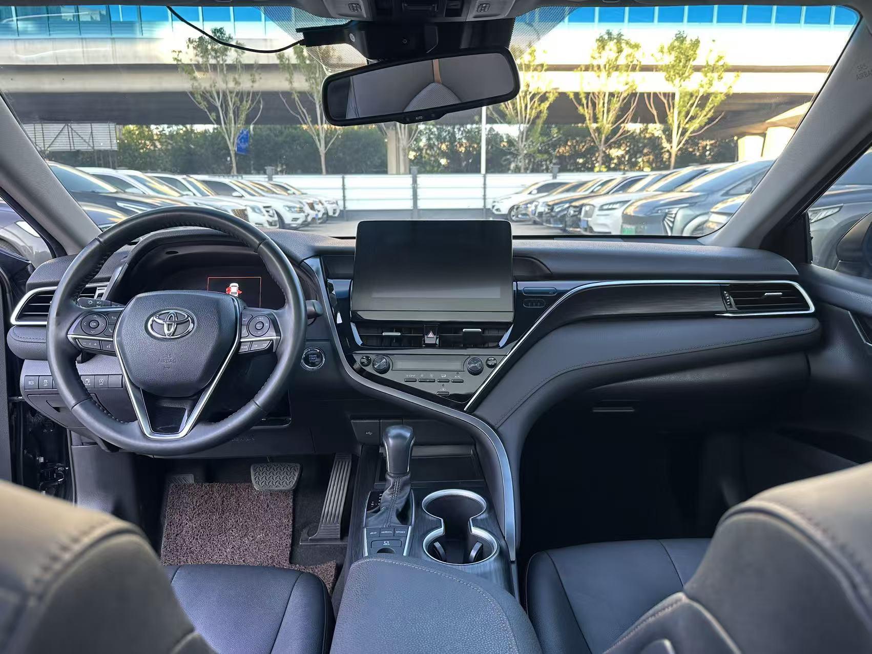 Toyota Camry 2021 thumb 3