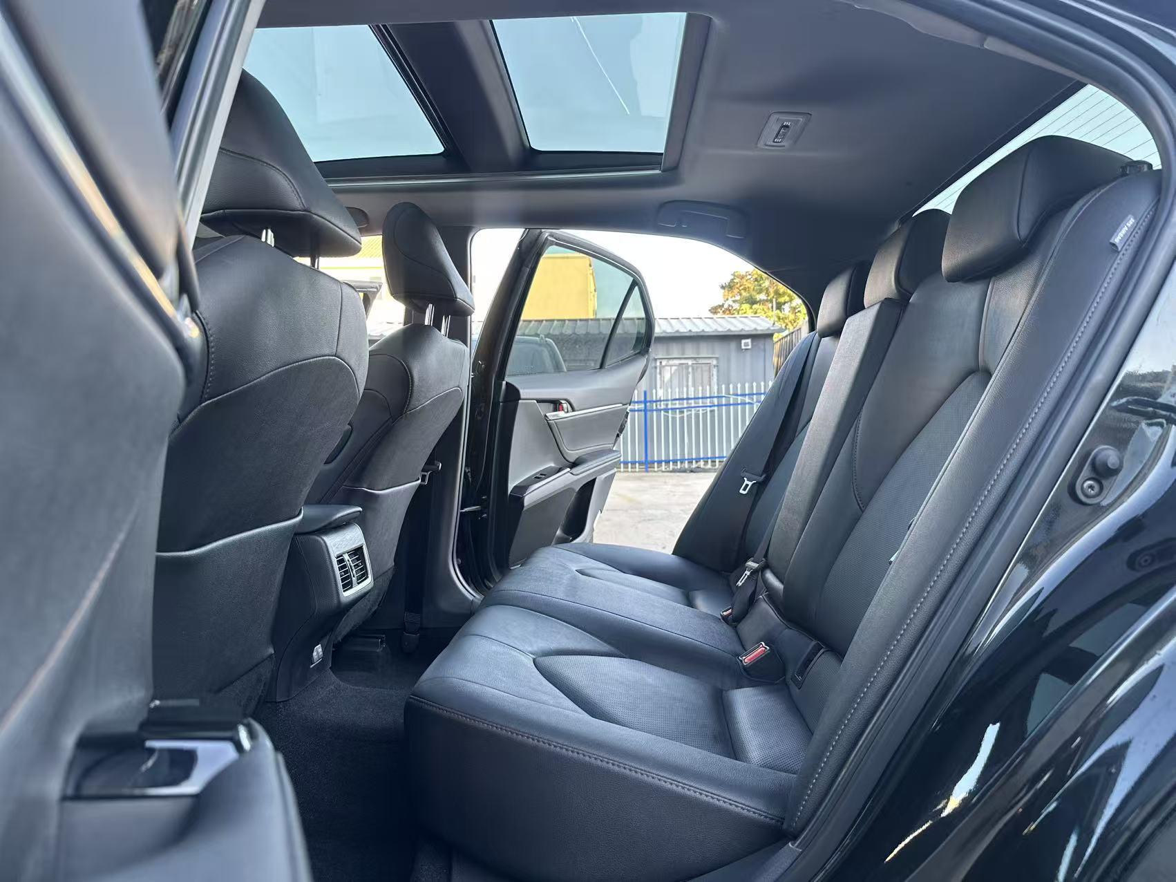 Toyota Camry 2021 thumb 5