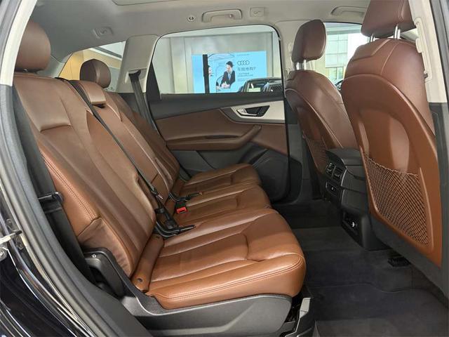 Audi Q7 2019 thumb 12