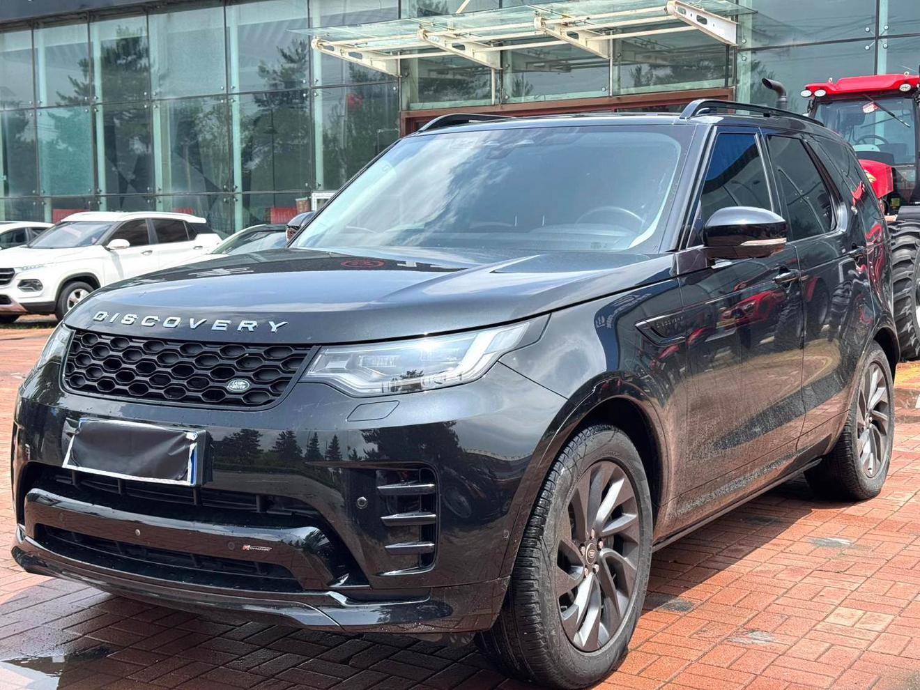 Land Rover Discovery 2023 thumb 5