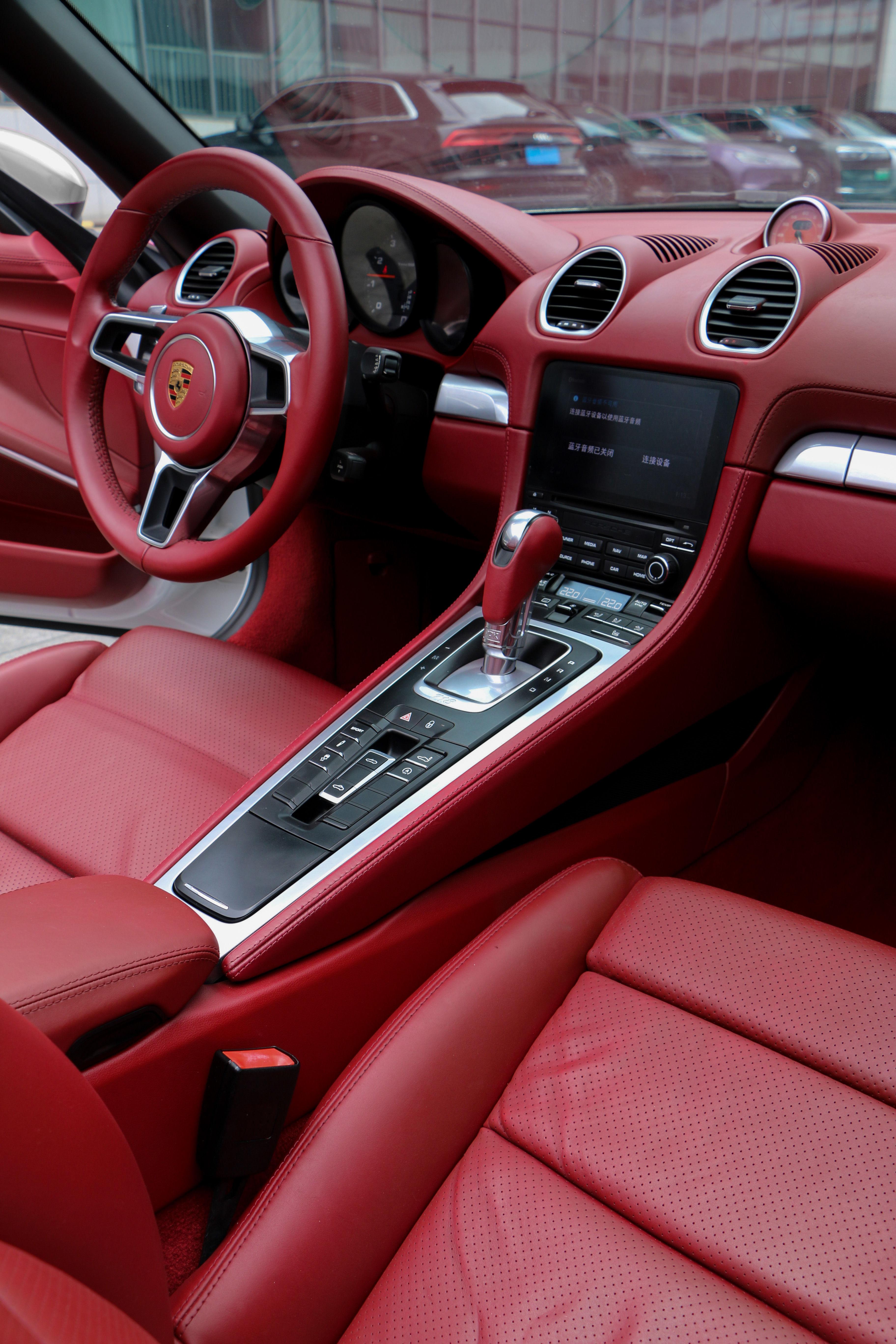 Porsche 718 2018 thumb 5
