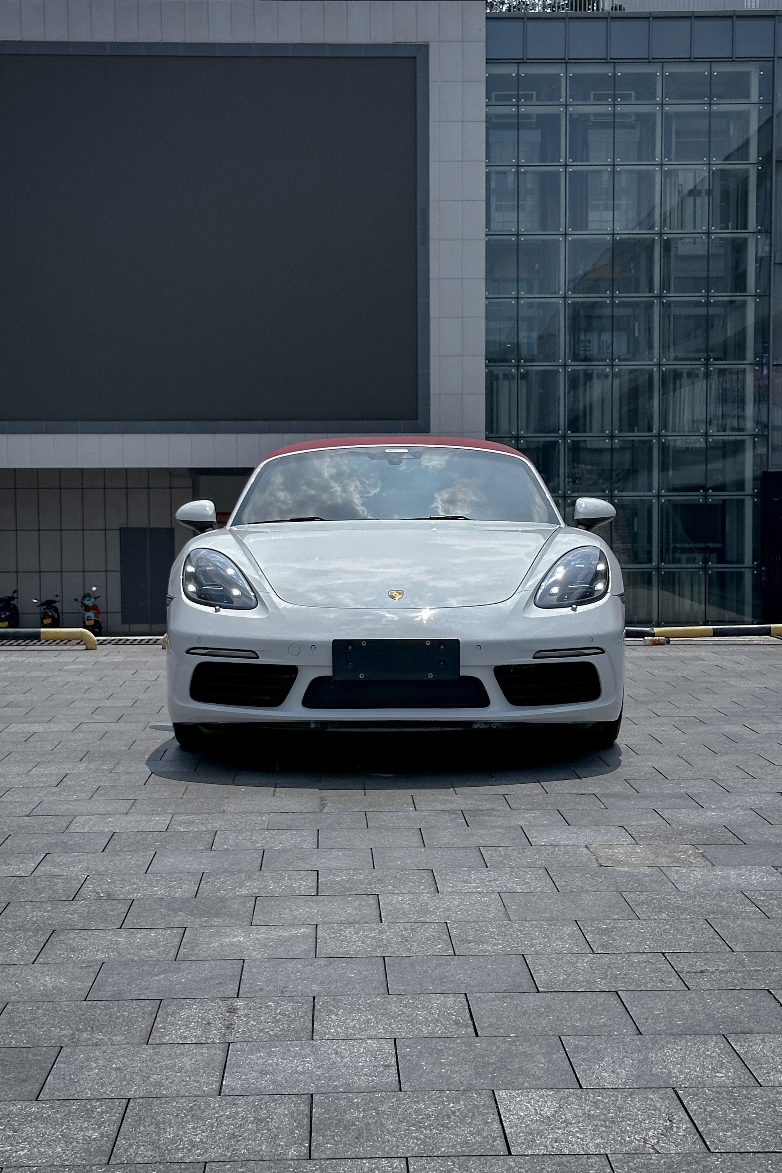 Porsche 718 2018 thumb 11