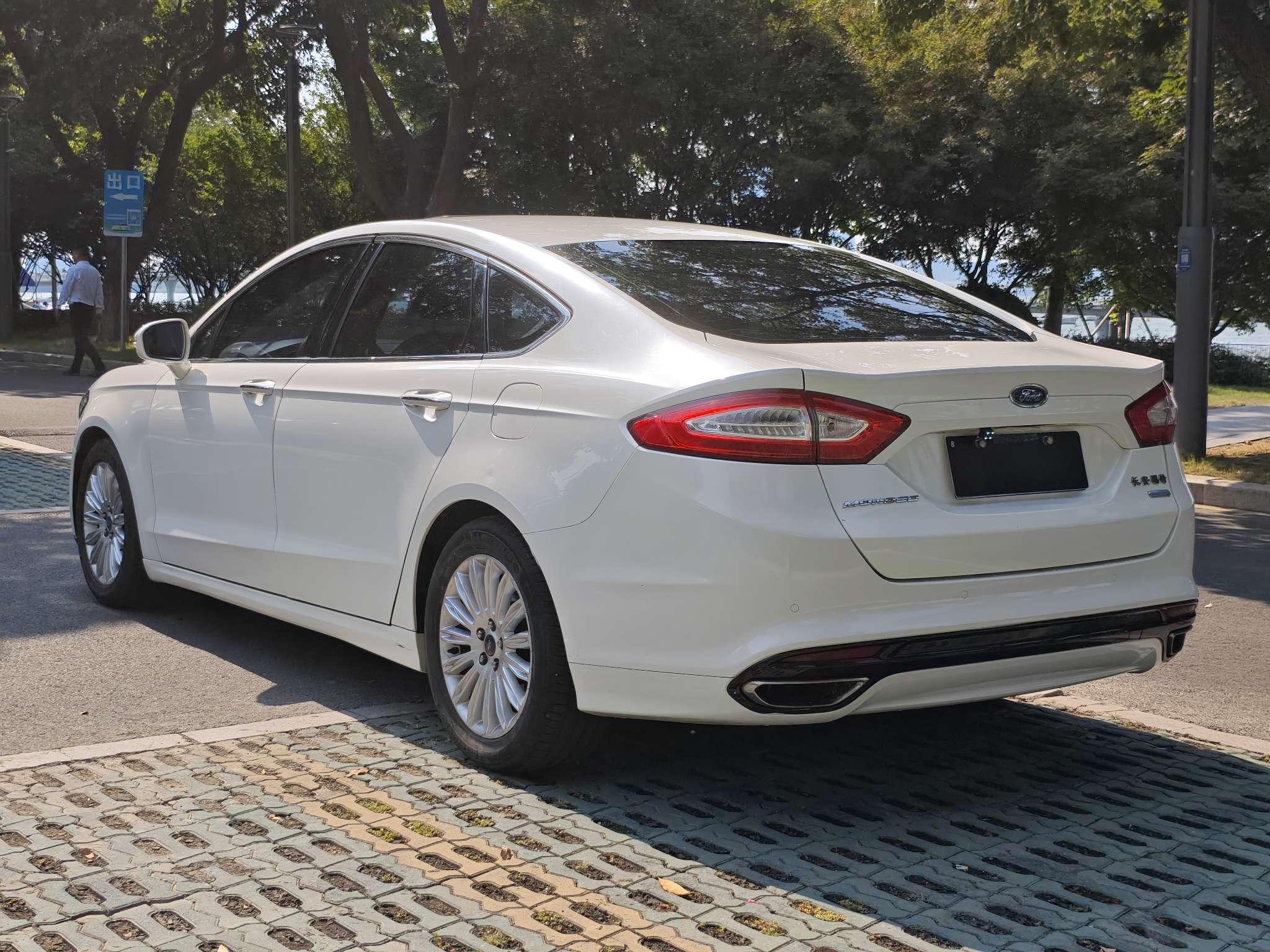 Ford Mondeo 2013 thumb 3