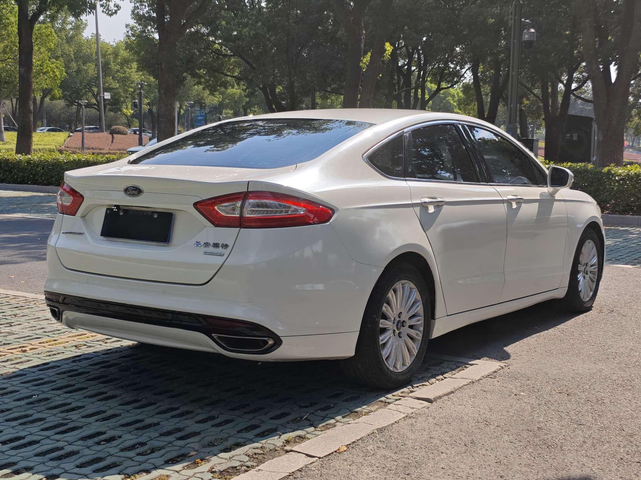 Ford Mondeo 2013 thumb 5