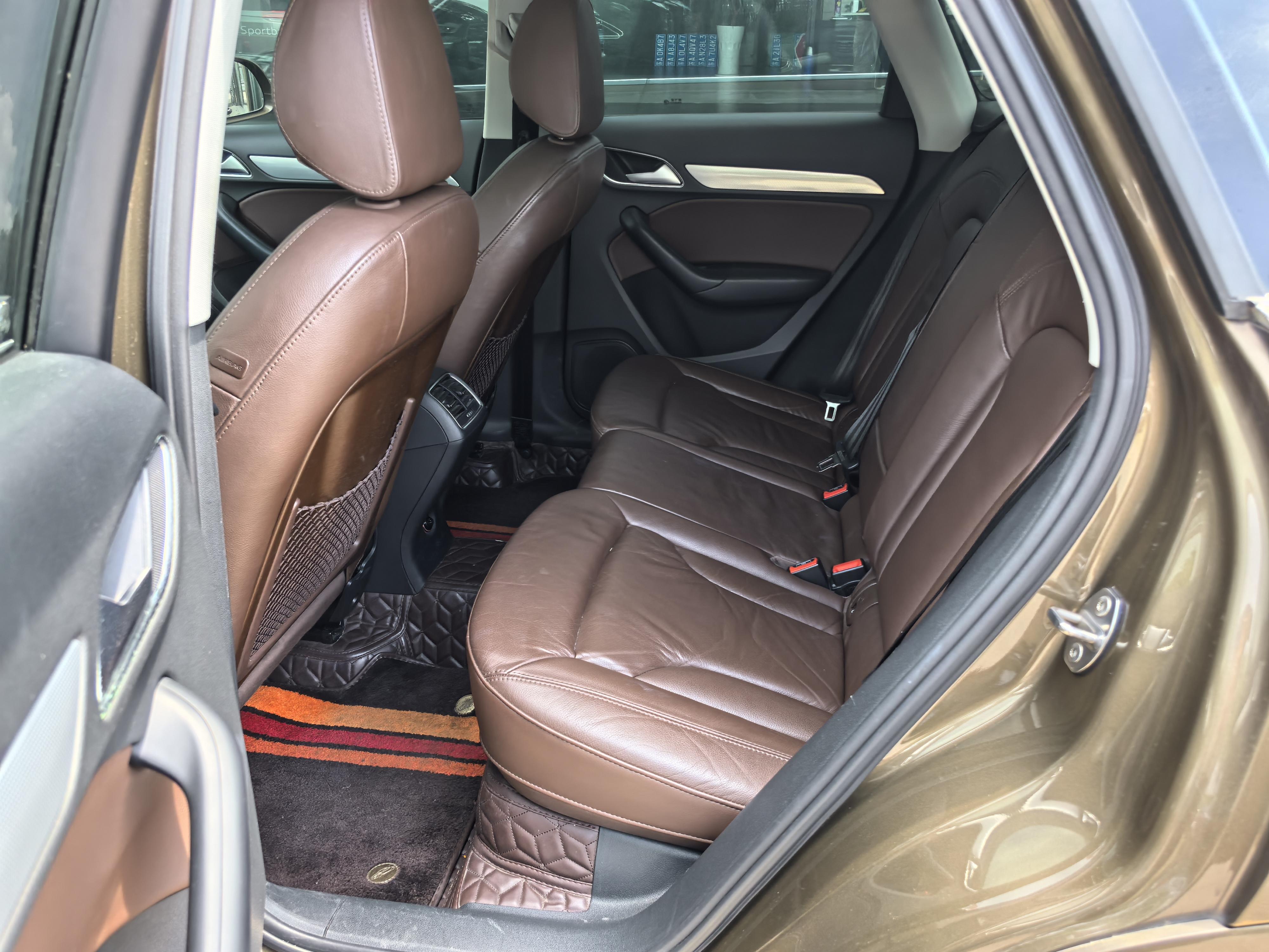 Audi Q3 2015 thumb 9