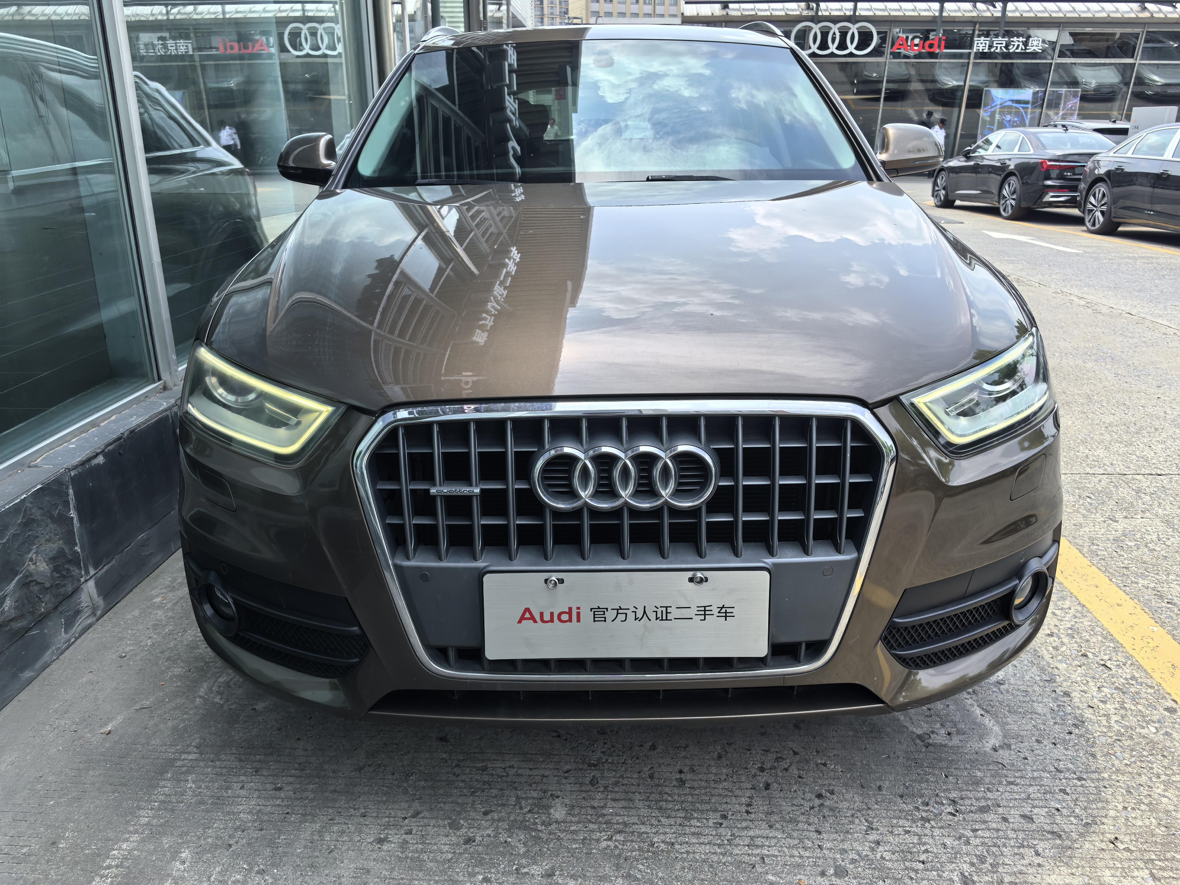 Audi Q3 2015 thumb 12