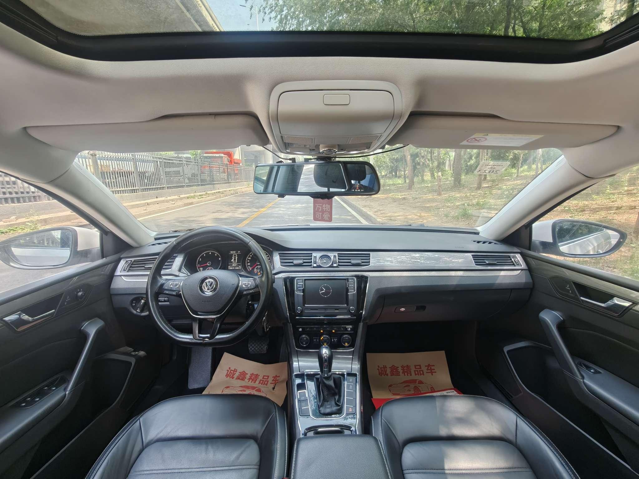 Volkswagen Passat (North America and China) 2017 thumb 4