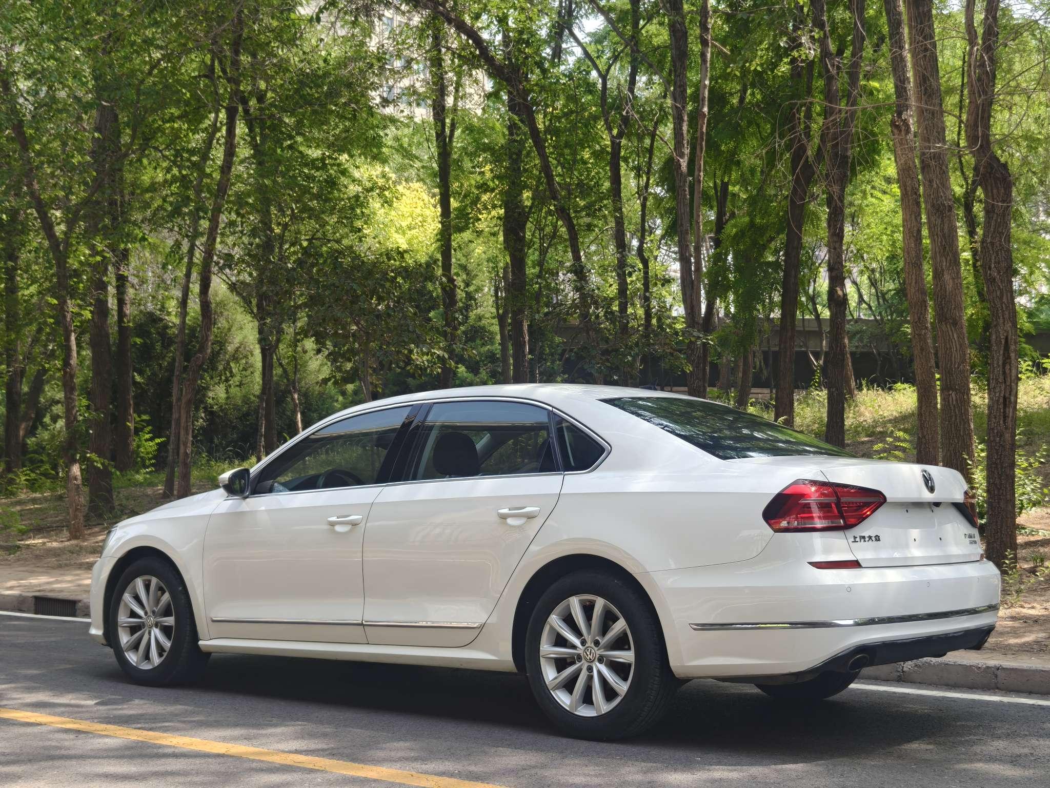 Volkswagen Passat (North America and China) 2017 thumb 11