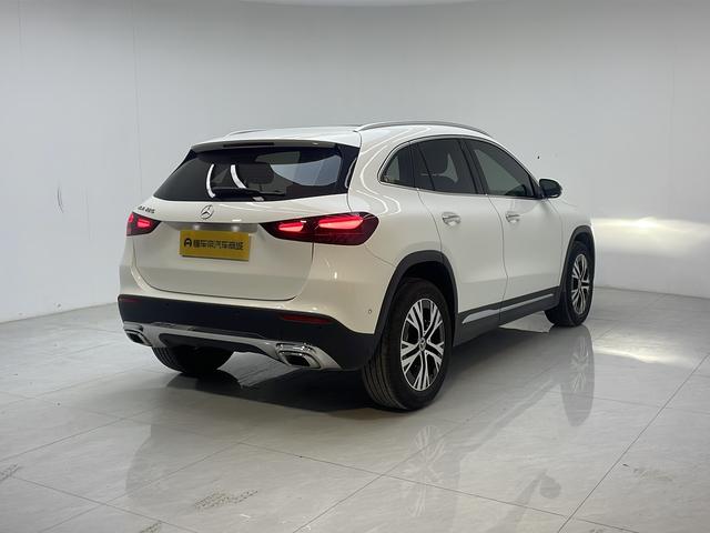 Mercedes-Benz GLA 2024 thumb 5