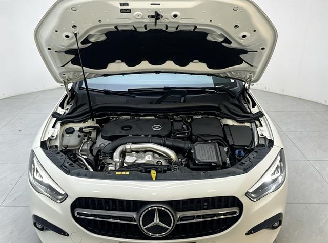 Mercedes-Benz GLA 2024 thumb 8