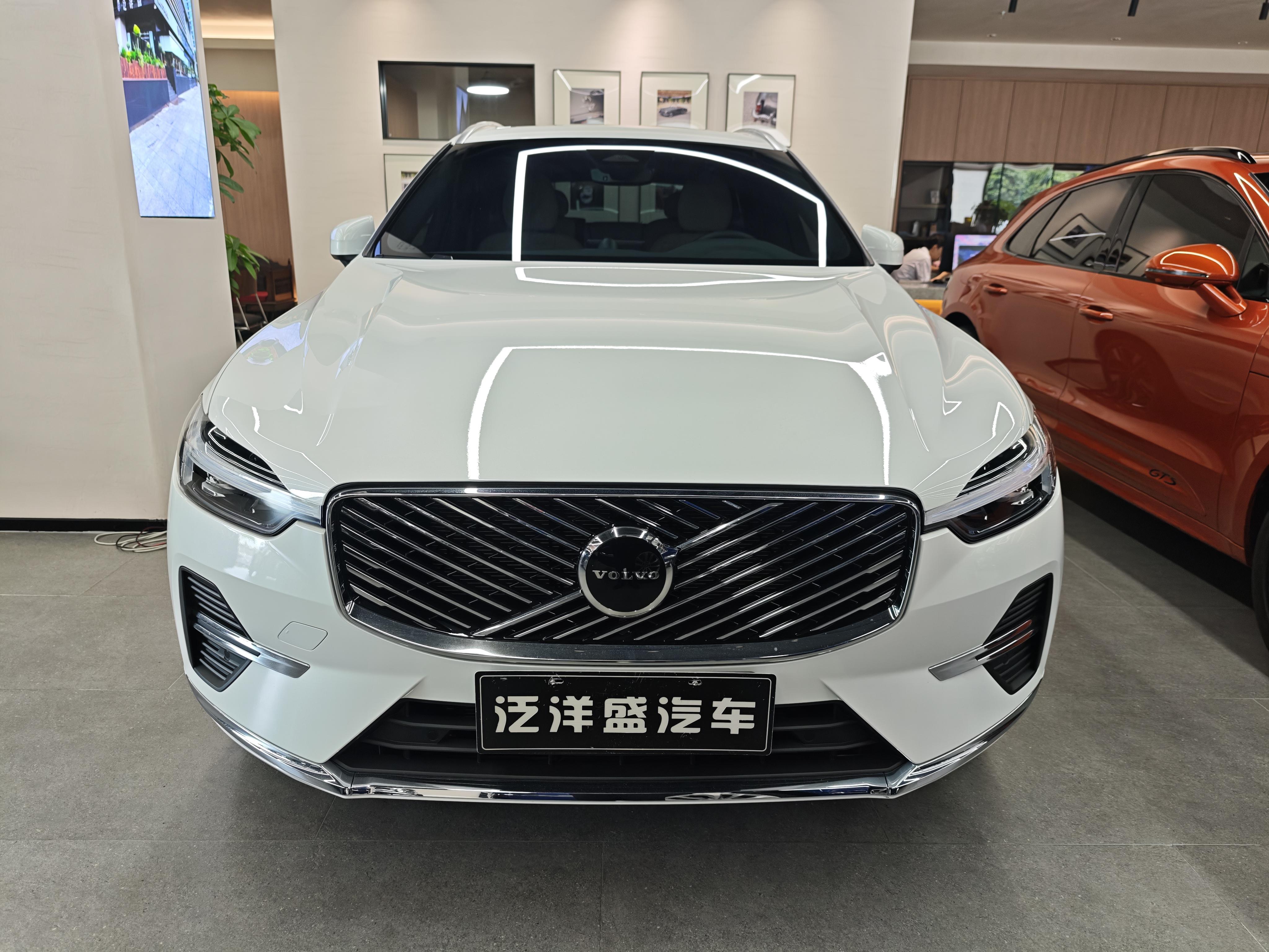 Volvo XC60 2025 thumb 10