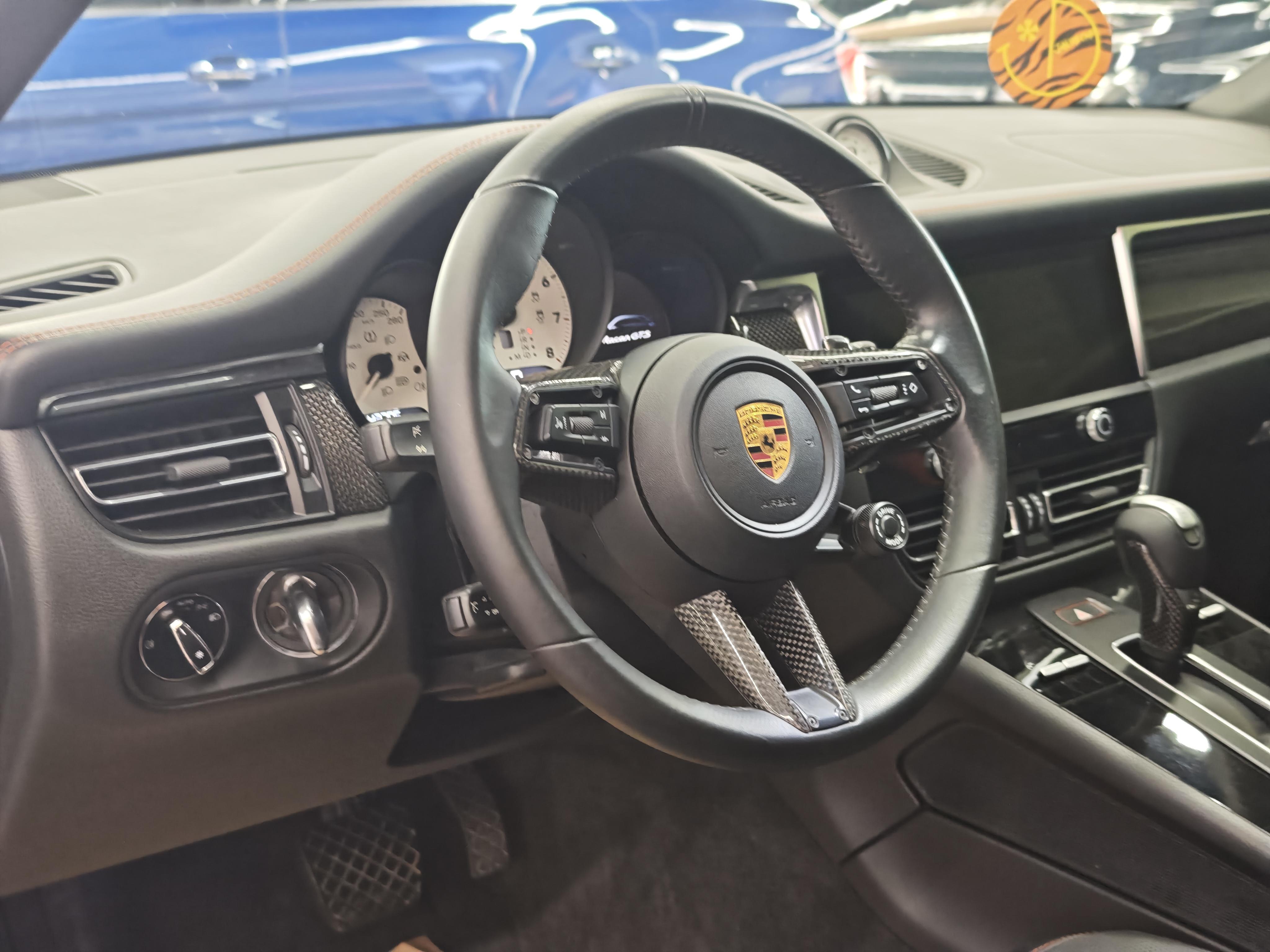 Porsche Macan 2023 thumb 5