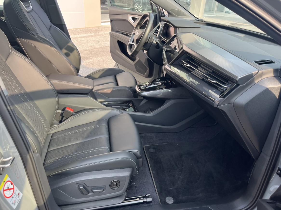Audi Q4 e-tron 2024 thumb 5