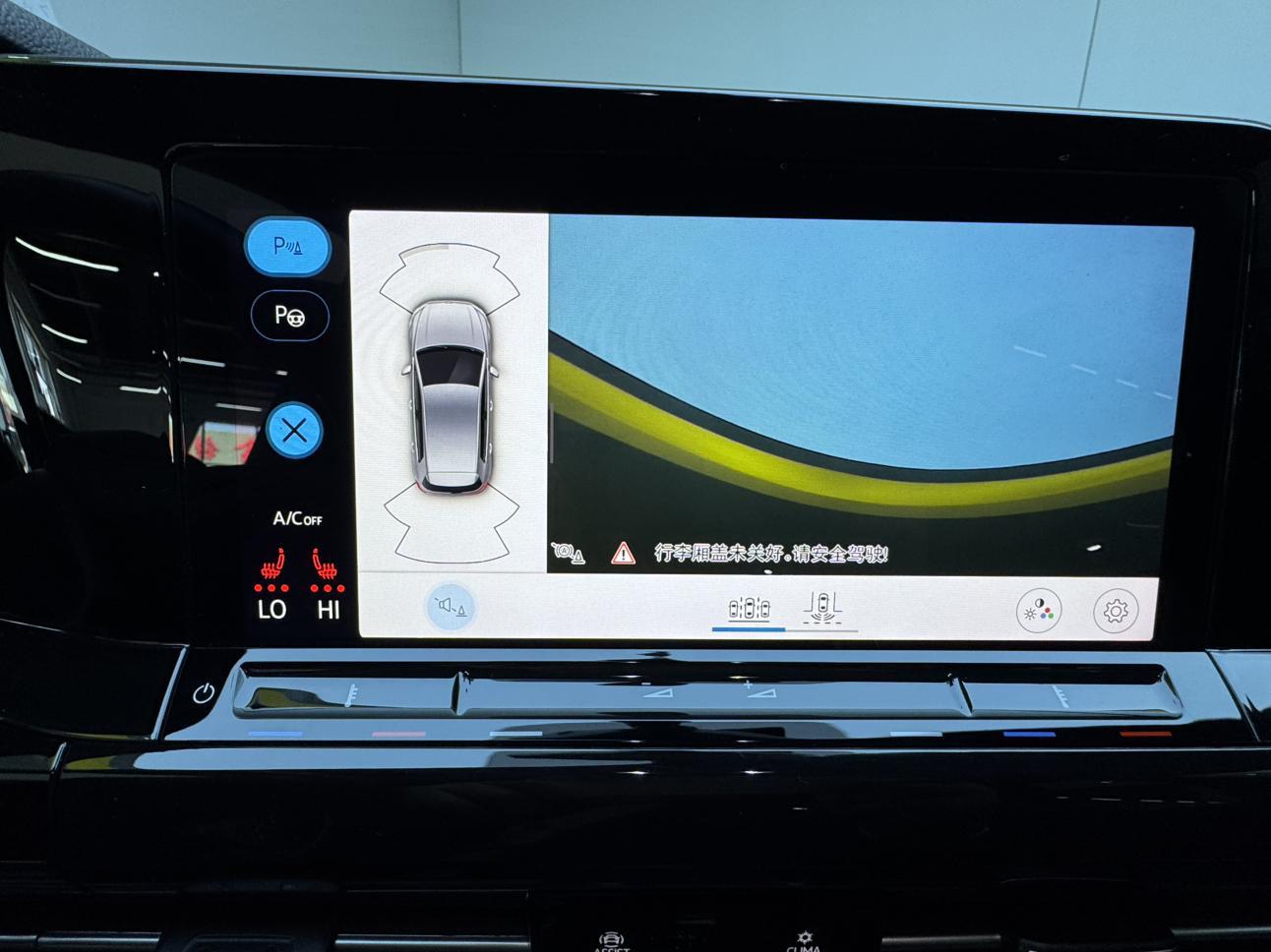Volkswagen Golf Sportsvan 2021 thumb 2