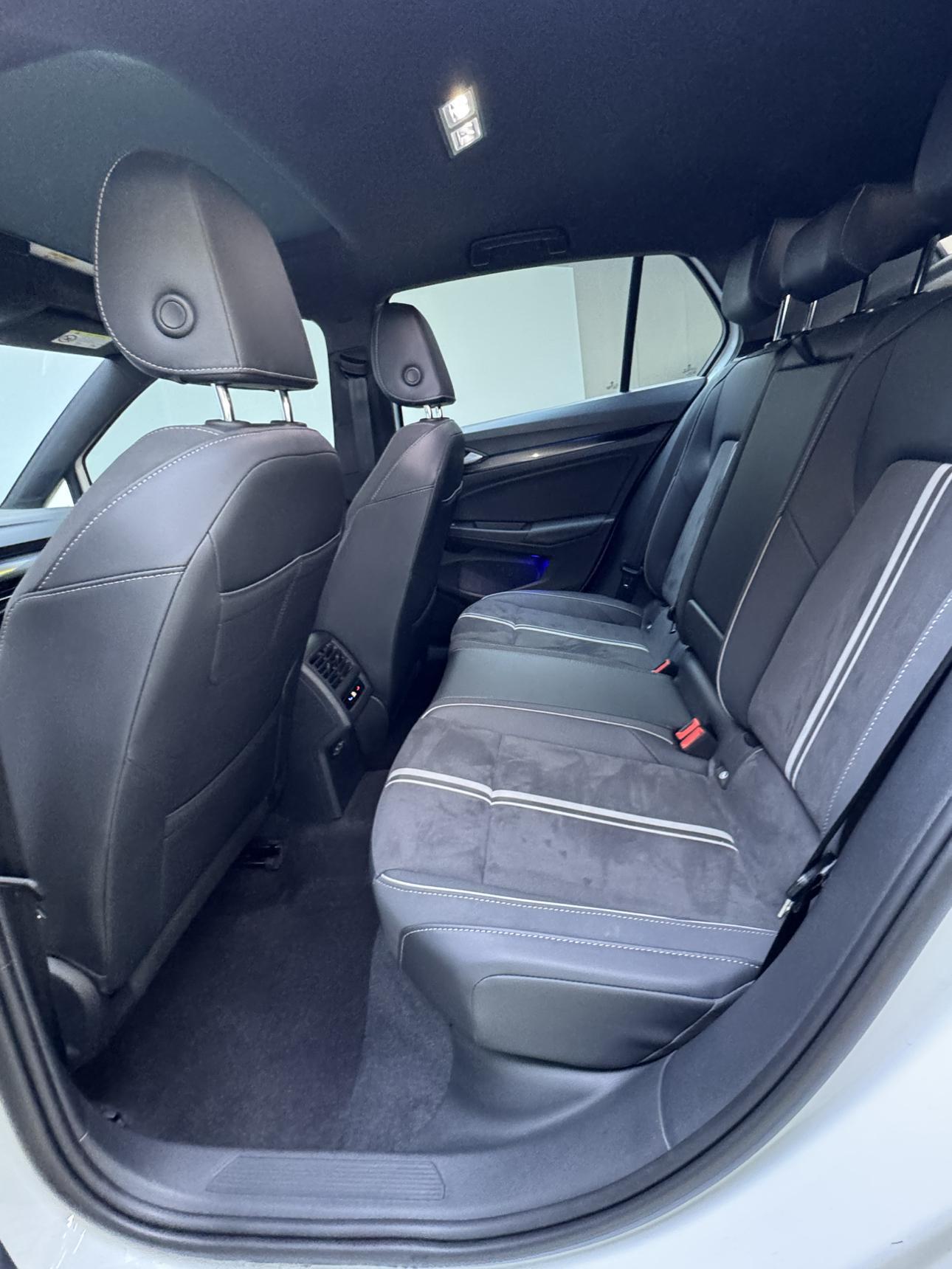 Volkswagen Golf Sportsvan 2021 thumb 11