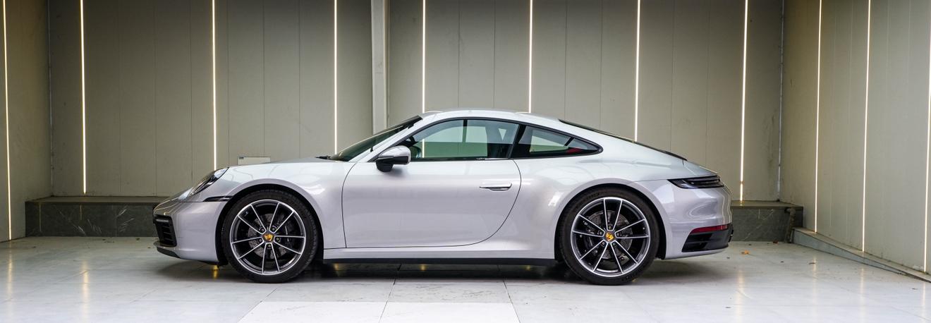 Porsche 911 2023 thumb 8