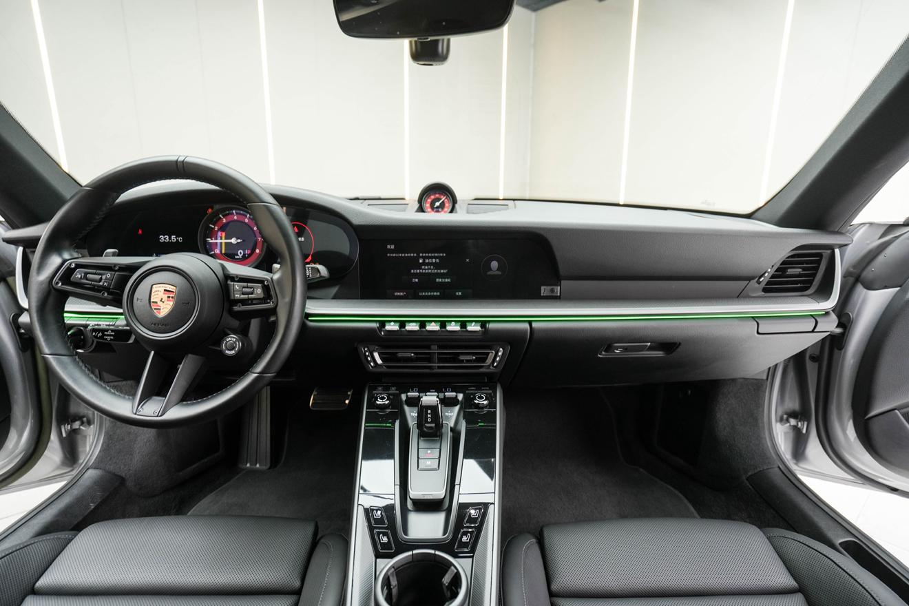 Porsche 911 2023 thumb 10