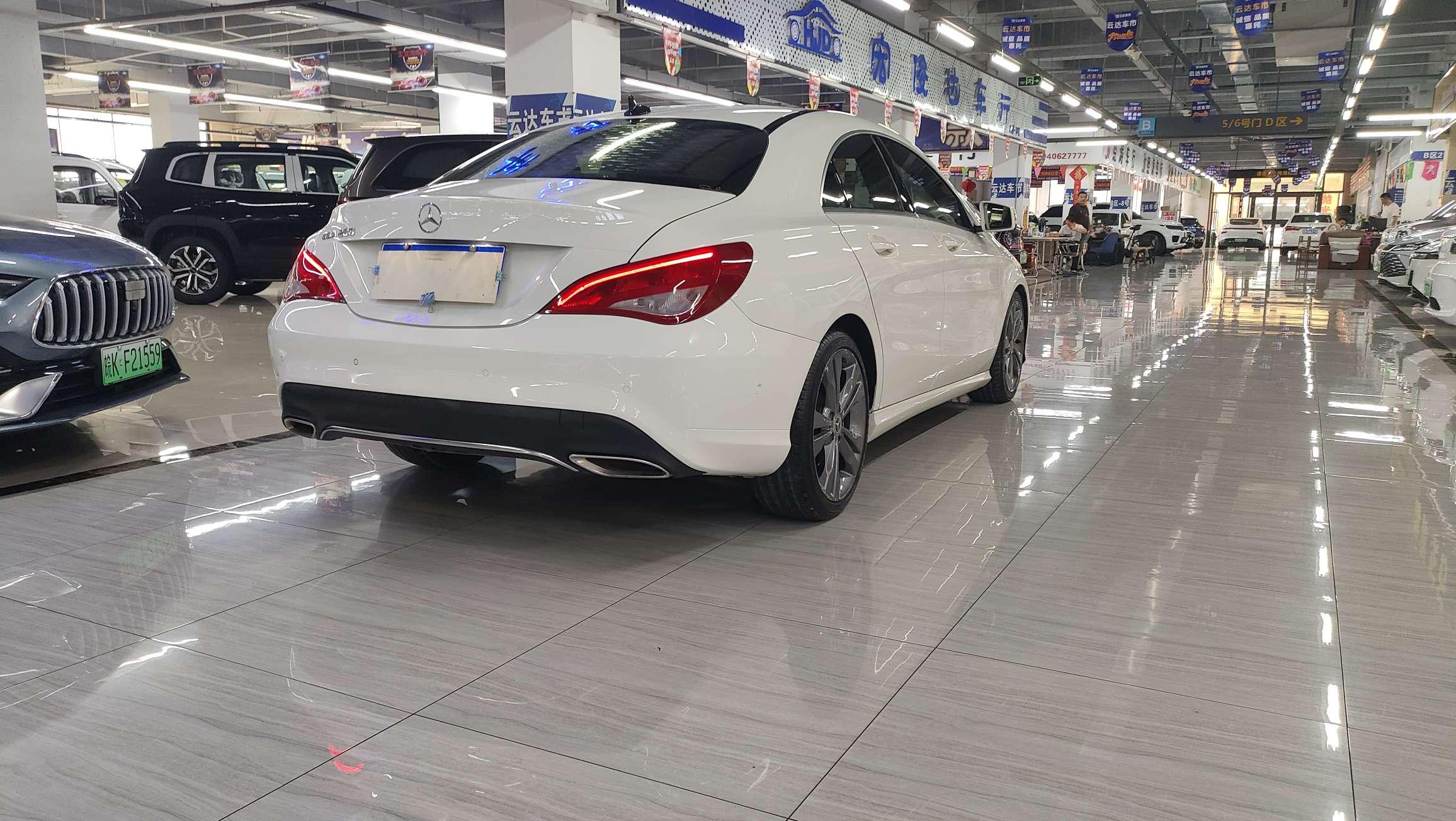 Mercedes-Benz CLA 2017 thumb 12