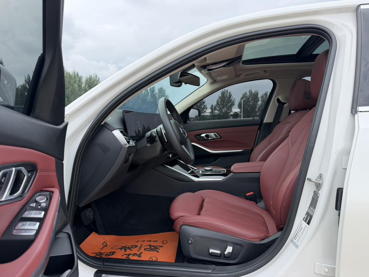 BMW 3 серии 2023 thumb 12