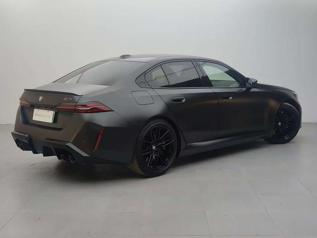 BMW M5 2025 thumb 3