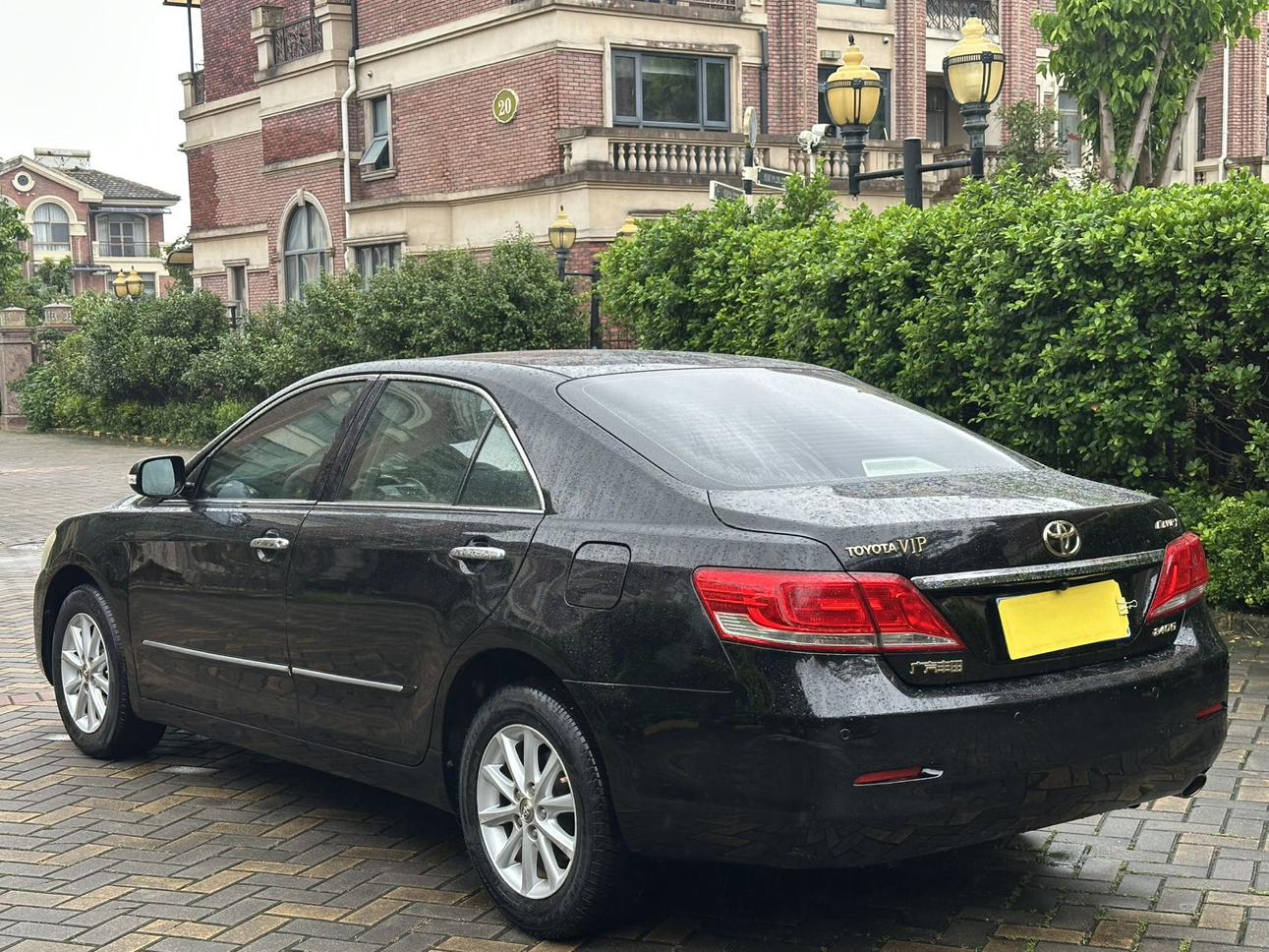 Toyota Camry 2010 thumb 2