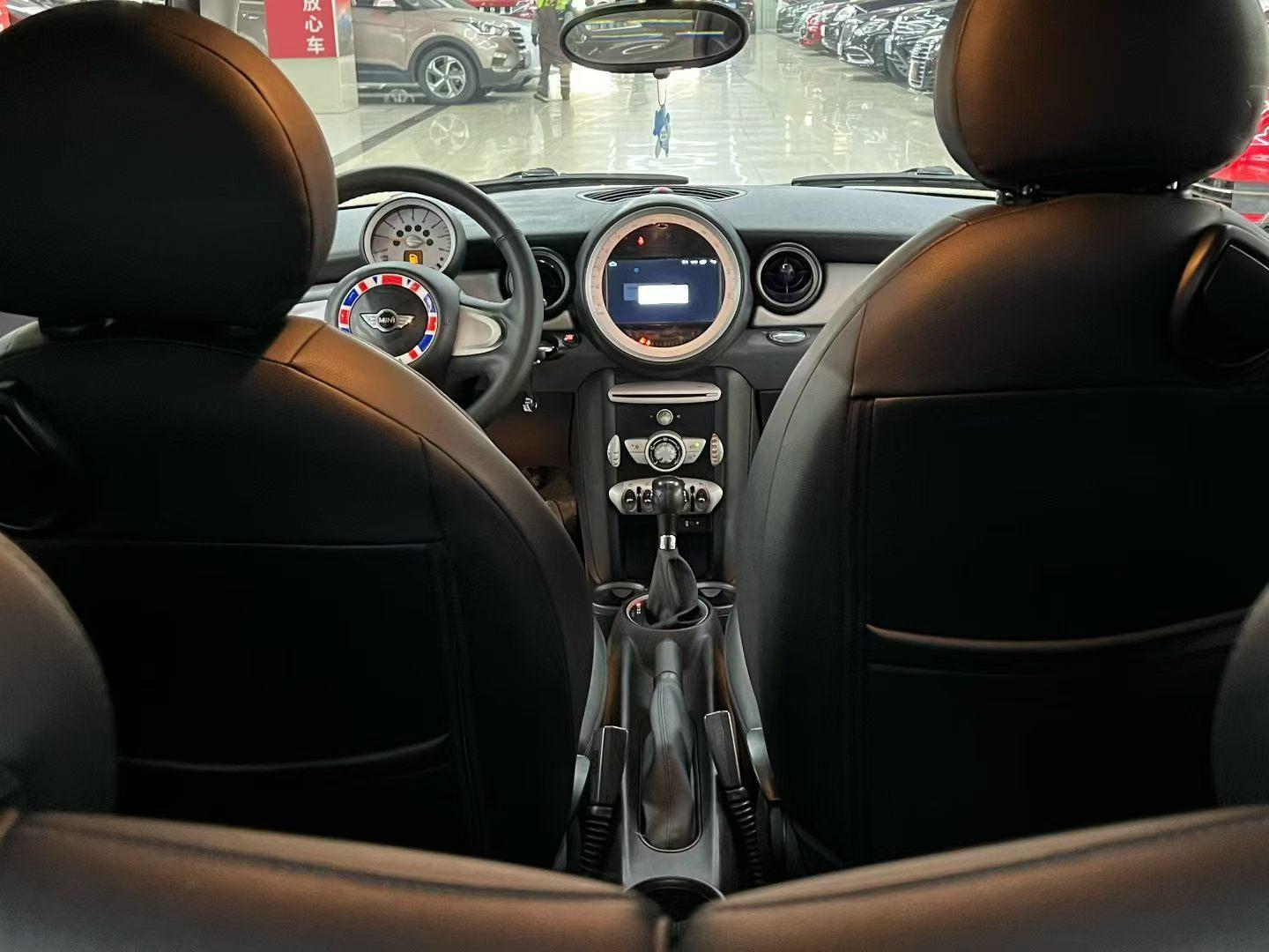 Mini Clubman 2010 thumb 5