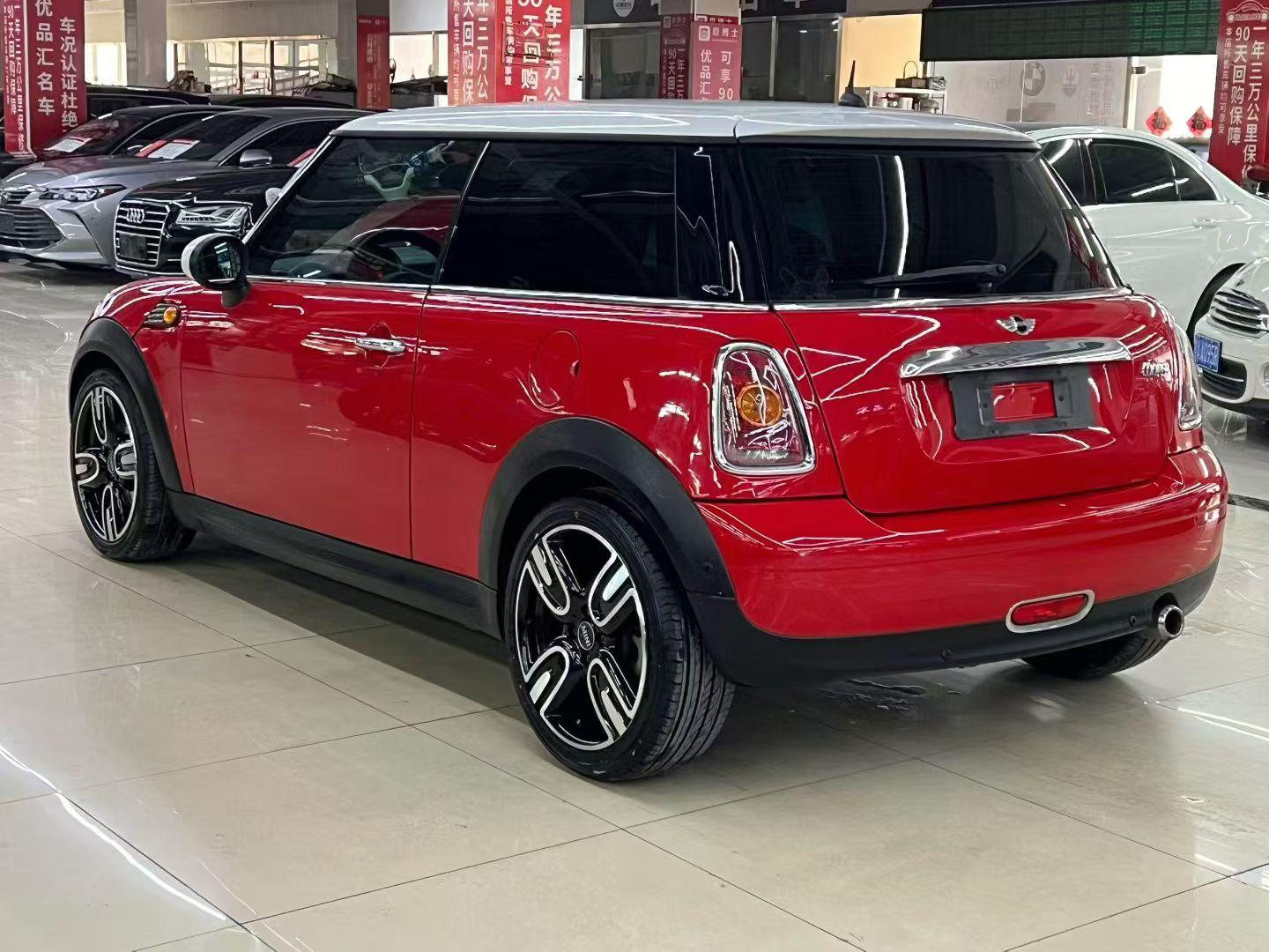 Mini Clubman 2010 thumb 11