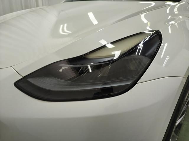 Tesla Model Y 2022 thumb 10