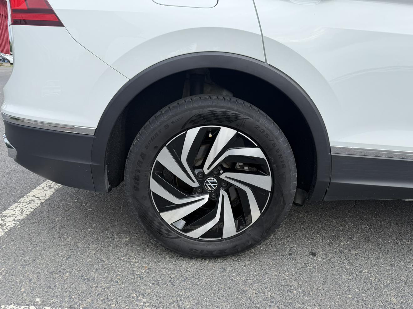Volkswagen Tiguan 2023 thumb 8