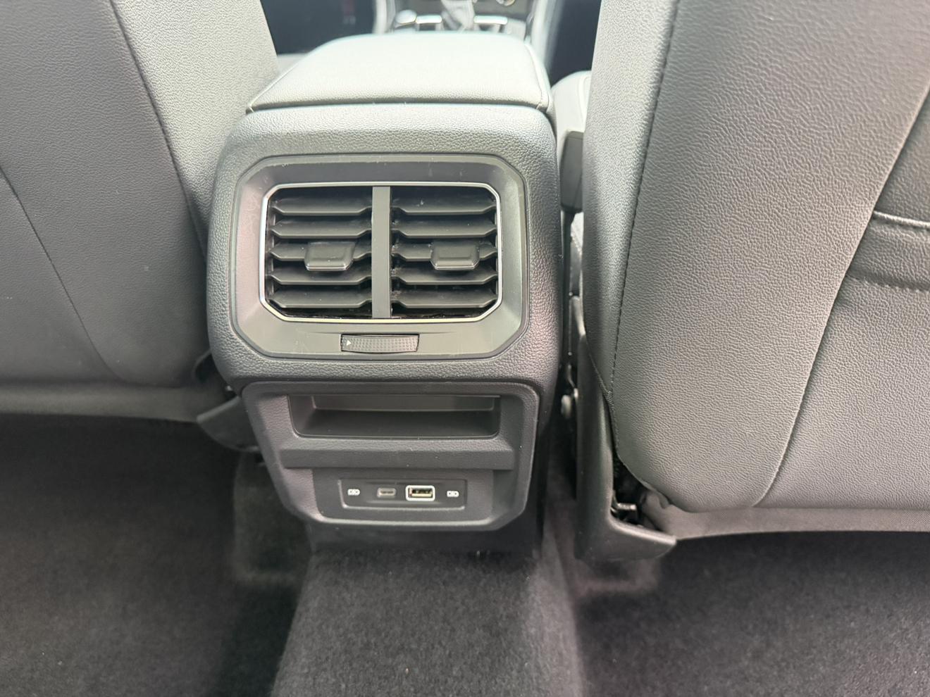 Volkswagen Tiguan 2023 thumb 10