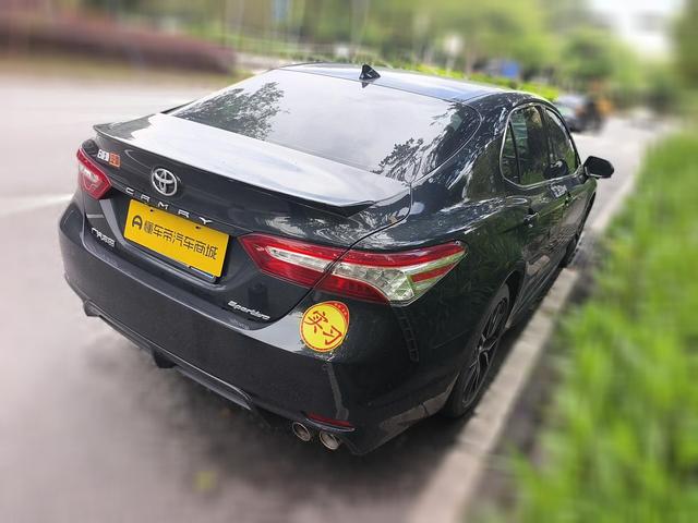 Toyota Camry 2021 thumb 2