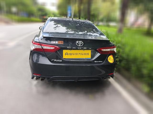 Toyota Camry 2021 thumb 3