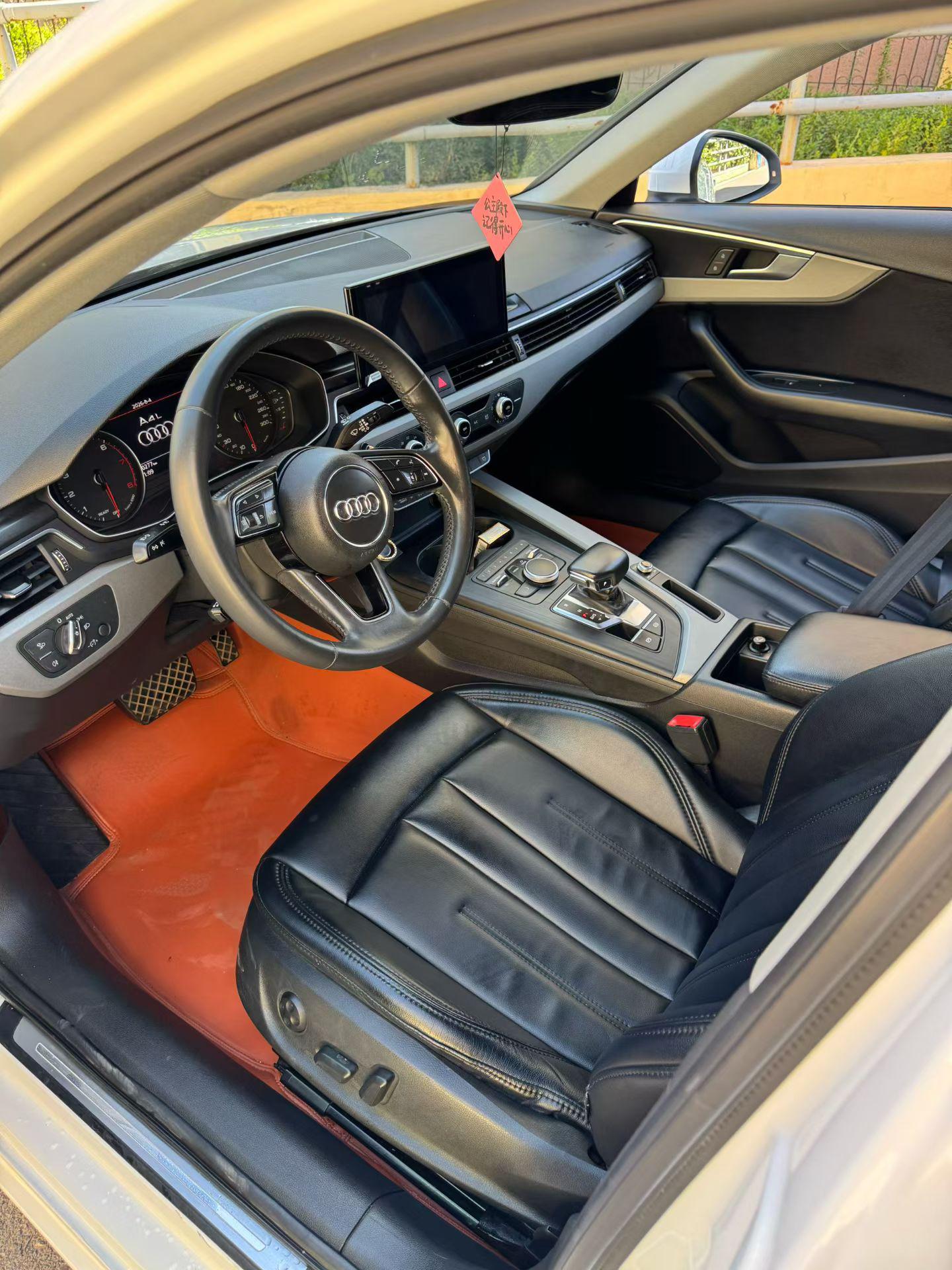 Audi A4 2018 thumb 5
