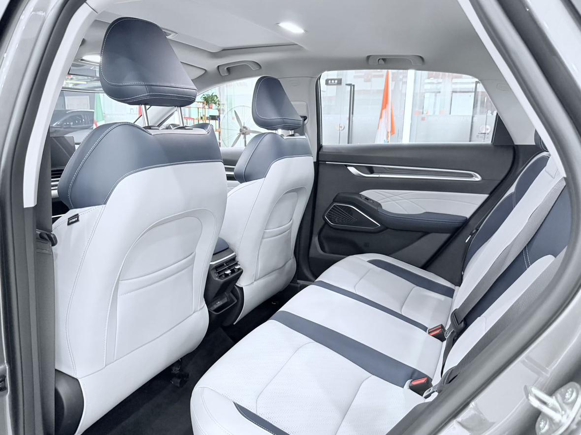 Geely Emgrand 2022 thumb 10