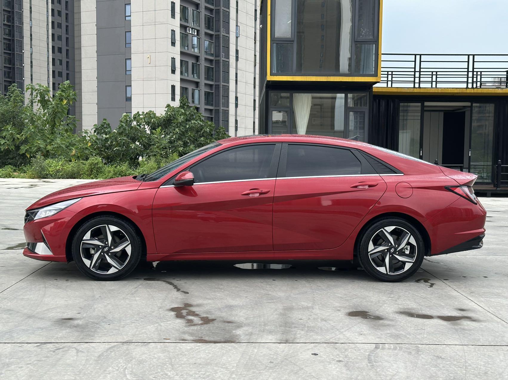 Hyundai Elantra 2022 thumb 2