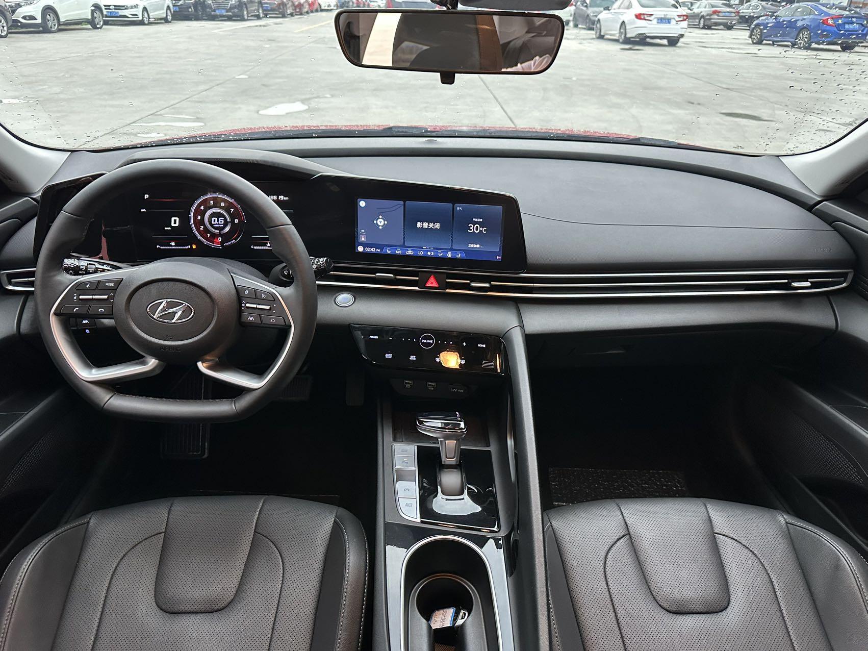 Hyundai Elantra 2022 thumb 10