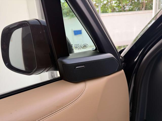 Land Rover Range Rover 2025 thumb 8