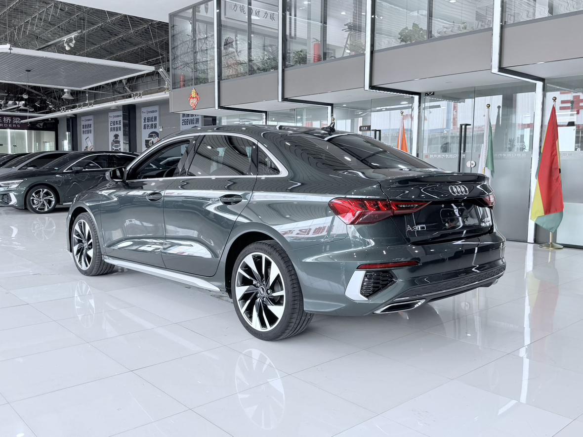 Audi A3 2023 thumb 2