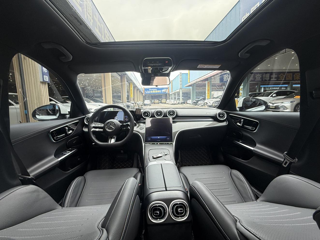 Mercedes-Benz C-Класс 2025 thumb 8