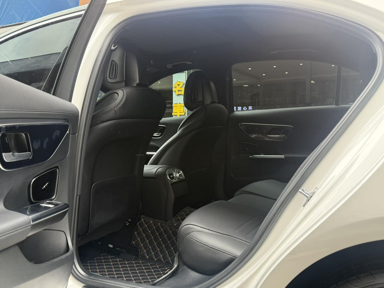 Mercedes-Benz C-Класс 2025 thumb 10