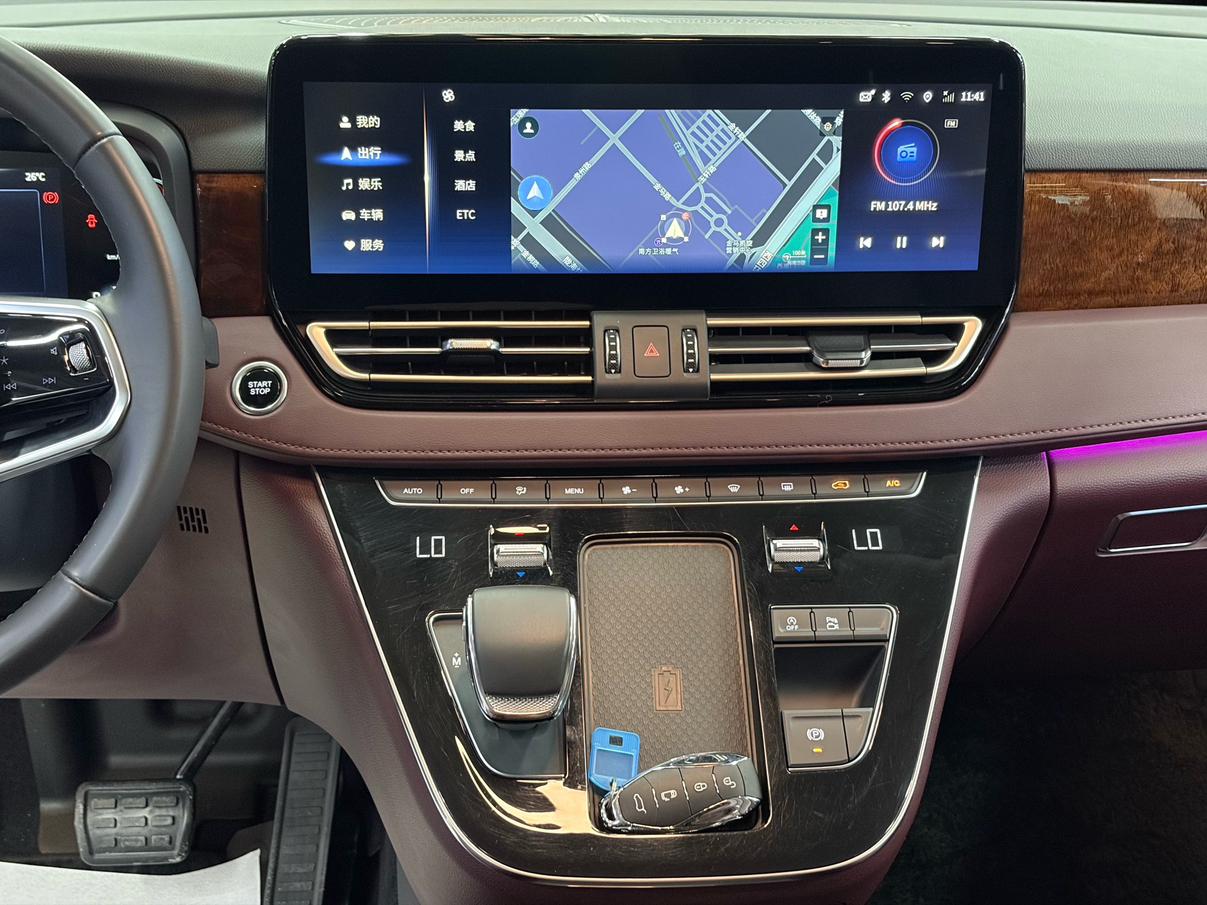 Hongqi HQ9 2022 thumb 10