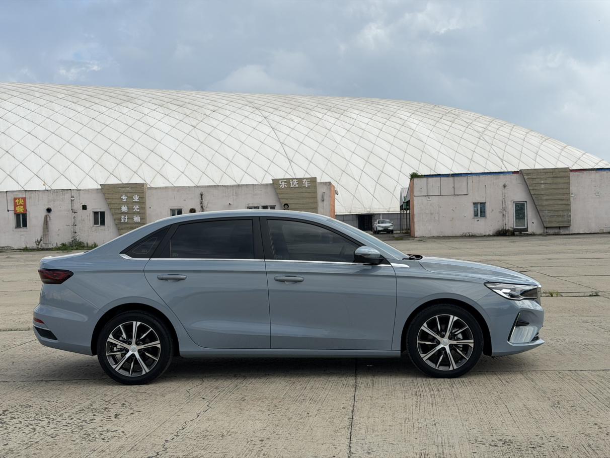 Geely Emgrand 2023 thumb 5